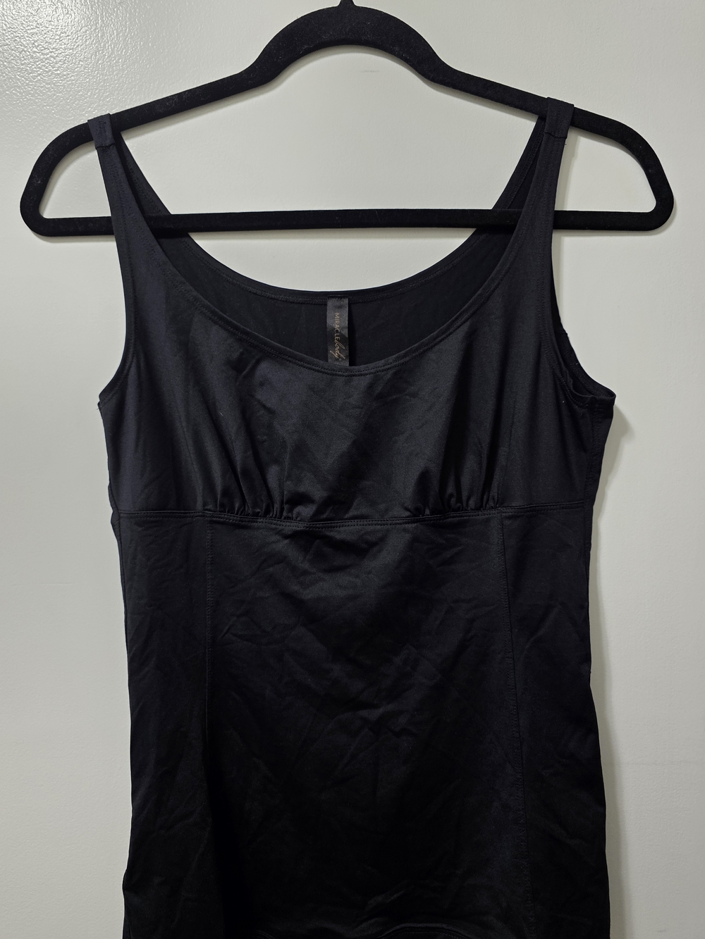 Black Sleeveless Scoop Neck Shapewear